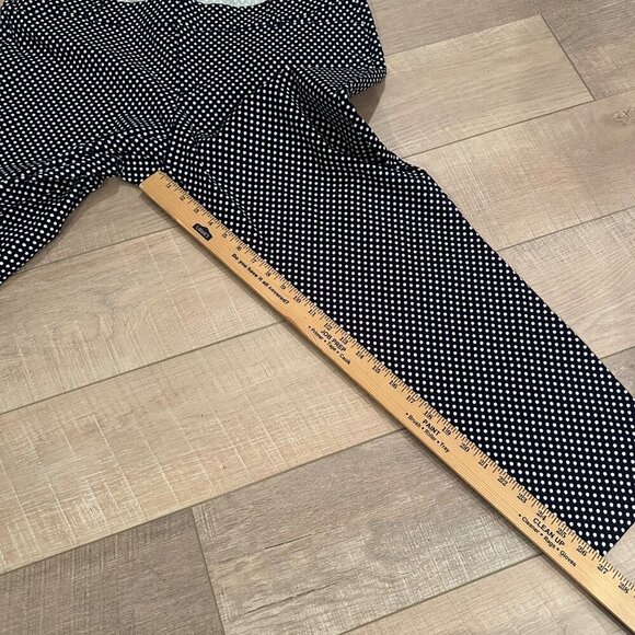 OLD NAVY BLACK AND WHITE POLKA DOT PIXIE PANTS SIZE 18 REGULAR - Picture 4 of 8